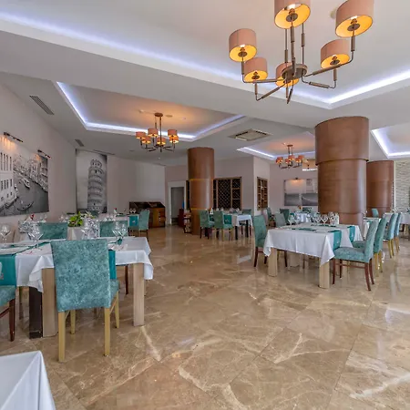 Euphoria Palm Resort 5*