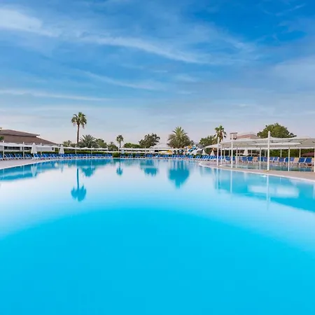 Üdülőközpont Euphoria Palm 5*